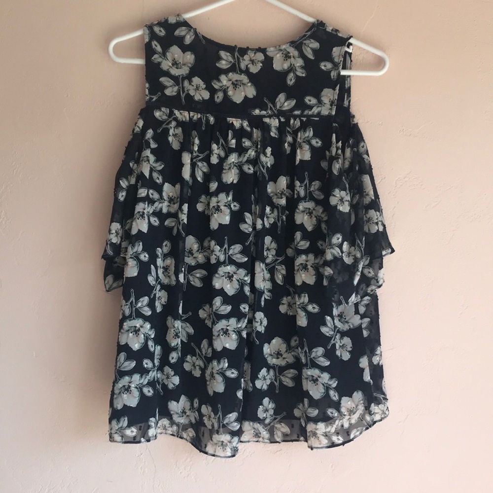 Anthro Moon River Cold Shoulder Top Size Medium - image 3